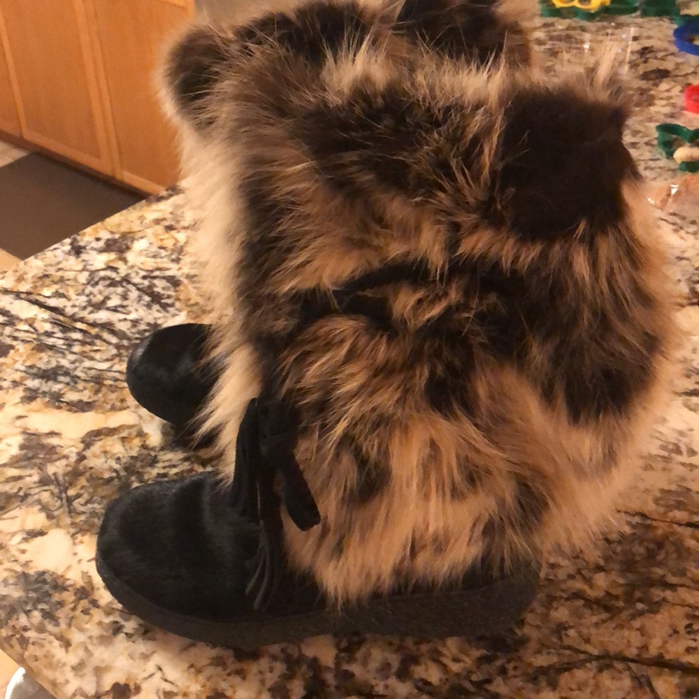 Oscar Fur Boots